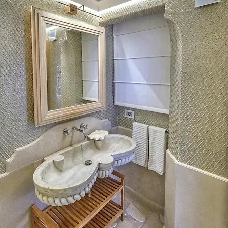 Nicole By My Collection Vila