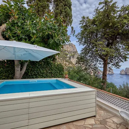 Nicole By My Collection Vila *