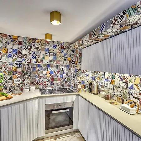 Nicole By My Collection Villa Capri