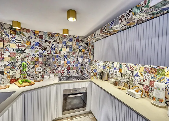 Nicole By My Collection Villa Capri